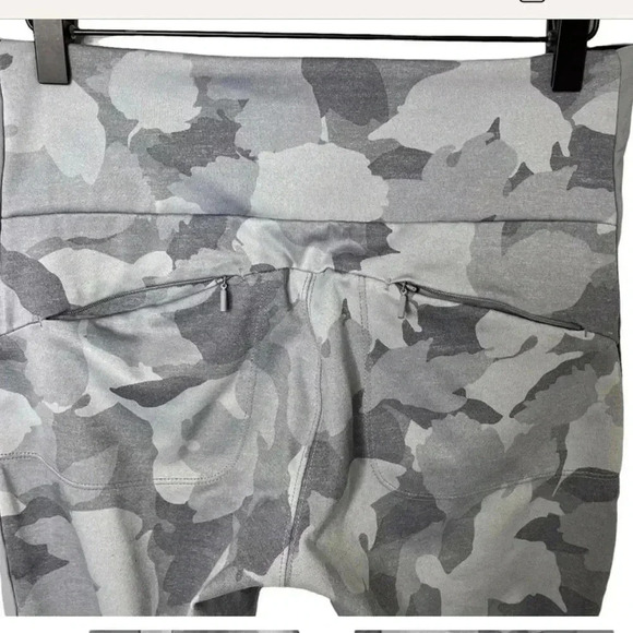 Athleta Essex hybrid tight leggings - Picture 6 of 8